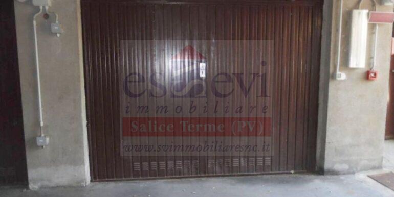 505038312